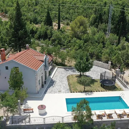 Amazing In Bijeli Vir