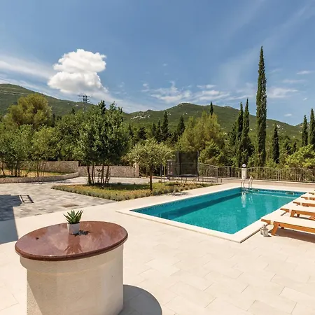 Casa vacanze Amazing In Bijeli Vir