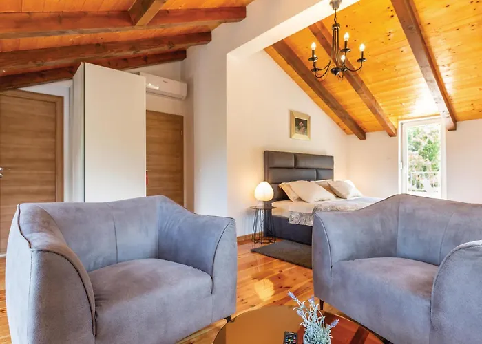 Amazing In Σπίτι διακοπών Bijeli Vir